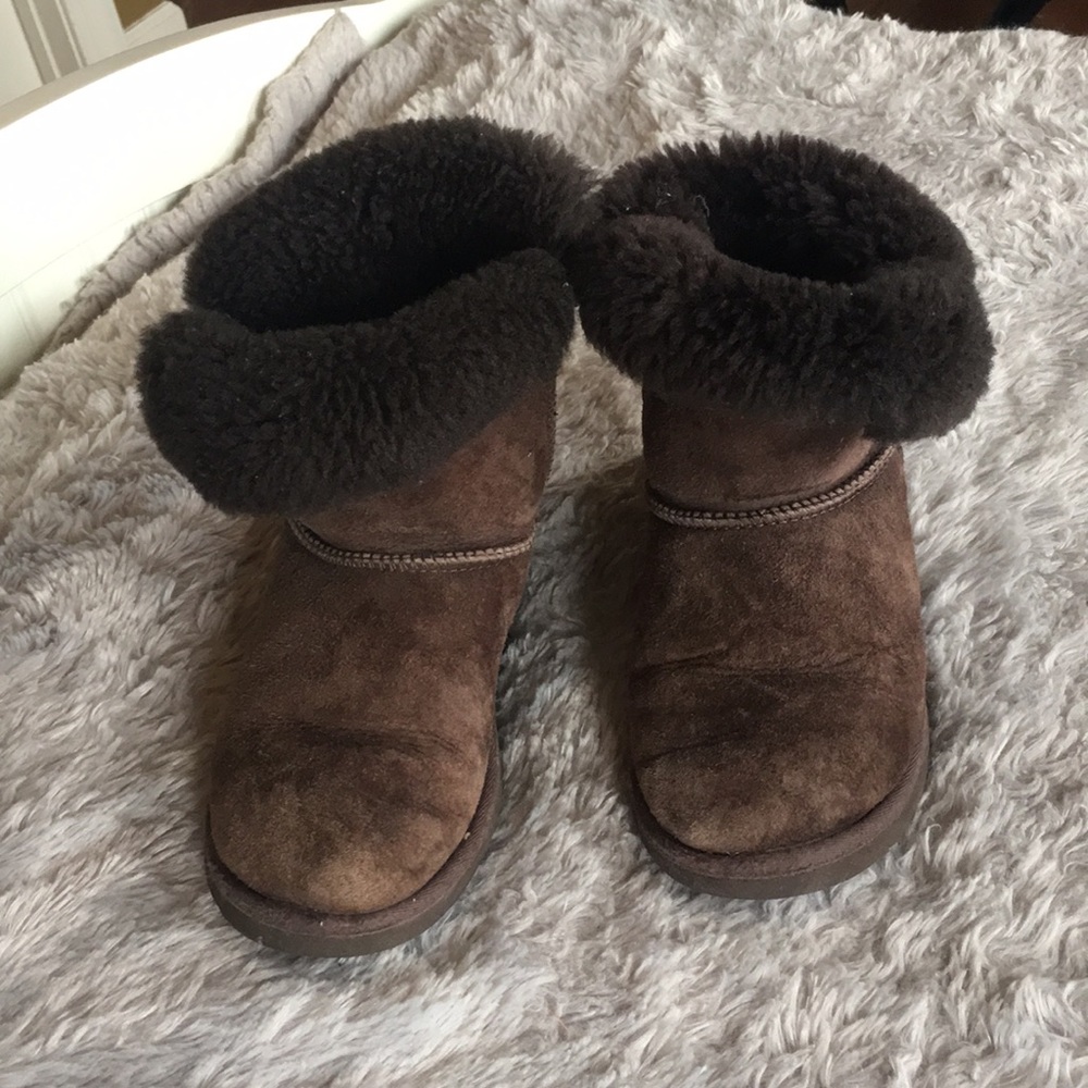 Uggs size 3